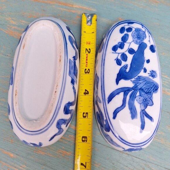 Vintage Porcelain Box Chinoiserie Blue and White Bird Lid Handmade Glass Ceramic - Picture 10 of 17